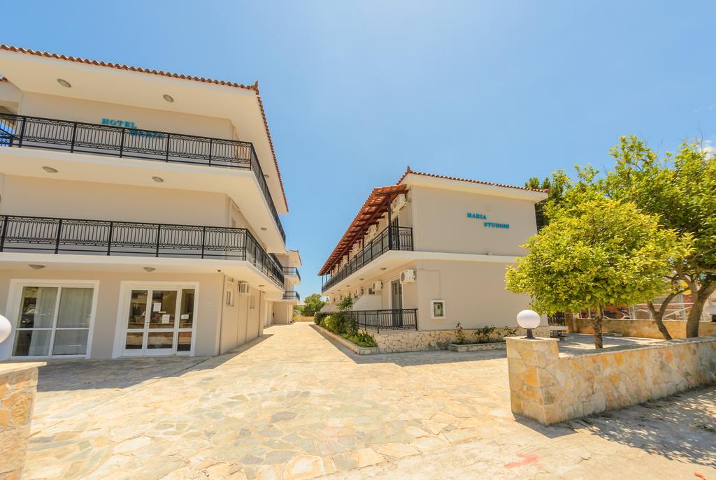 Karras Livin Apartment Laganas Luaran gambar
